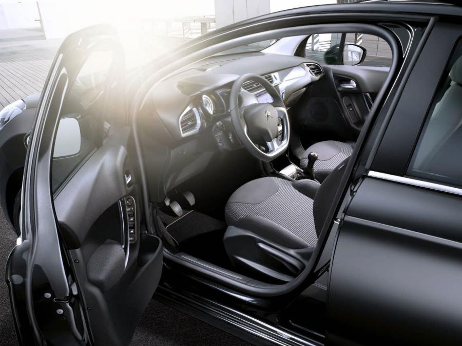  Citroen C3 2013 года  (фото 15 из 38)